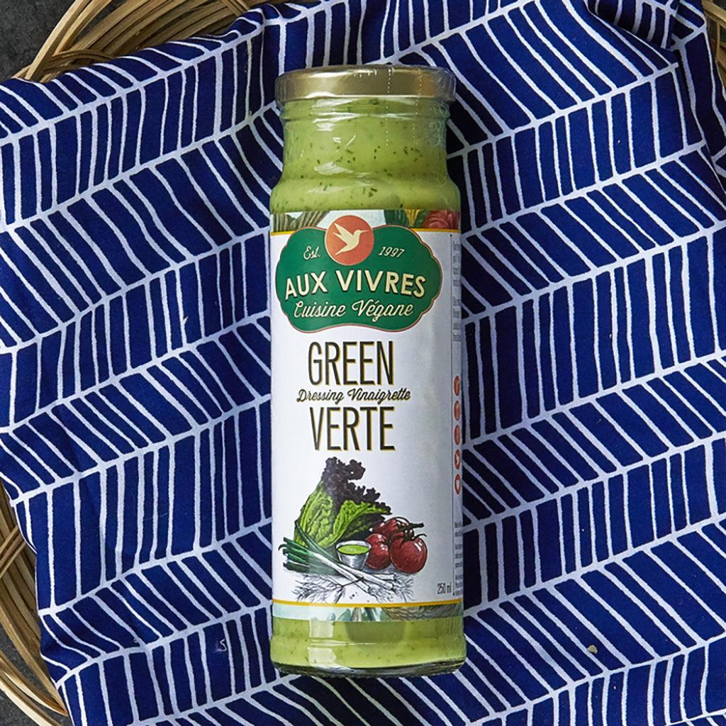 Green Vinaigrette With Food - La Boite à Grains