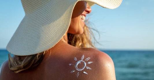 les bons choix pour protéger sa peau du soleil - La Boite à Grains